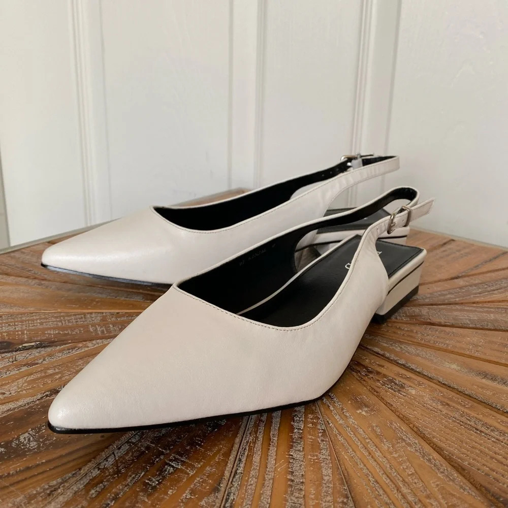 NIB Raid White Faux Leather Square Mini Heels in Size 10 Wide - Picture 6 of 6